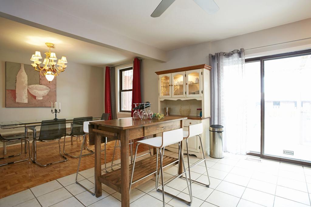 Villa Big Cozy House Montréal Esterno foto